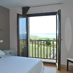 Hotel El Ribero De *
