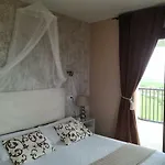 El Ribero De Hotel *