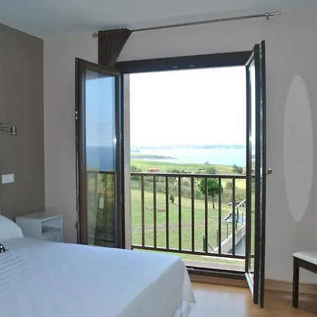 Hotel El Ribero De Langre *