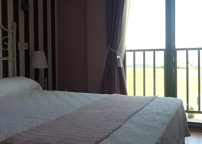 El Ribero De Hotel *