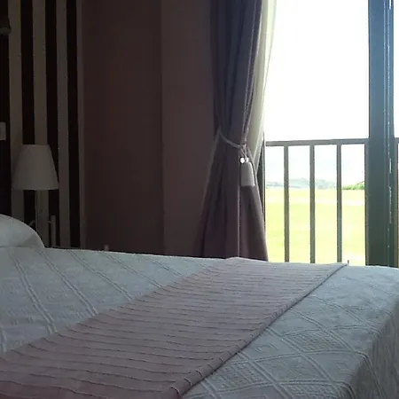 El Ribero De Hotell *